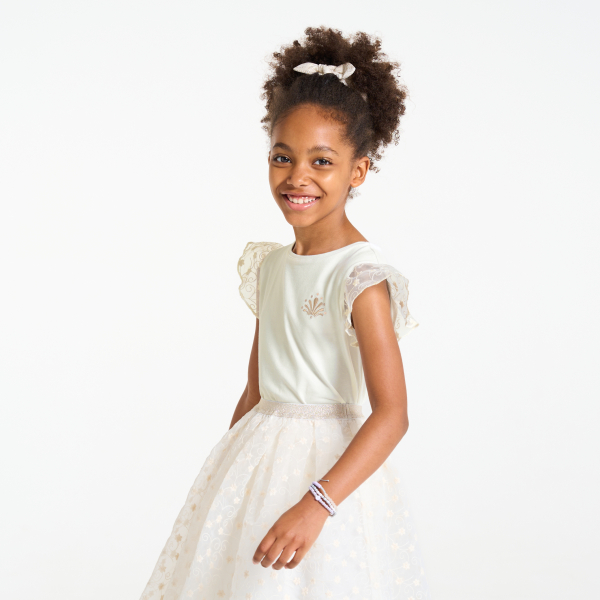 تيشيرت بأكمام قصيرة متموجة باللون الأبيض للفتيات الصغيرات